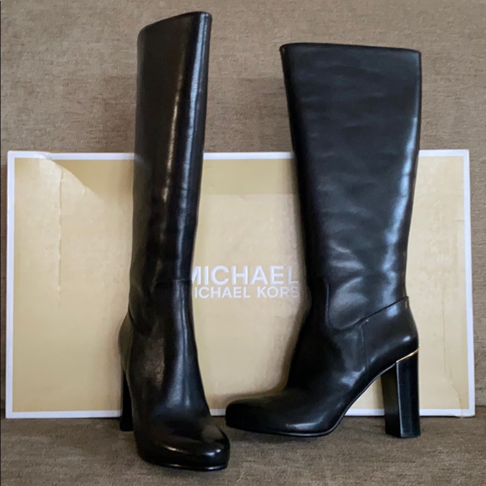 **SOLD** MK Janice Boots * Black * Size 7.5